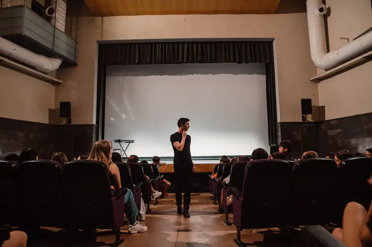 Alex Romaní en una ponencia