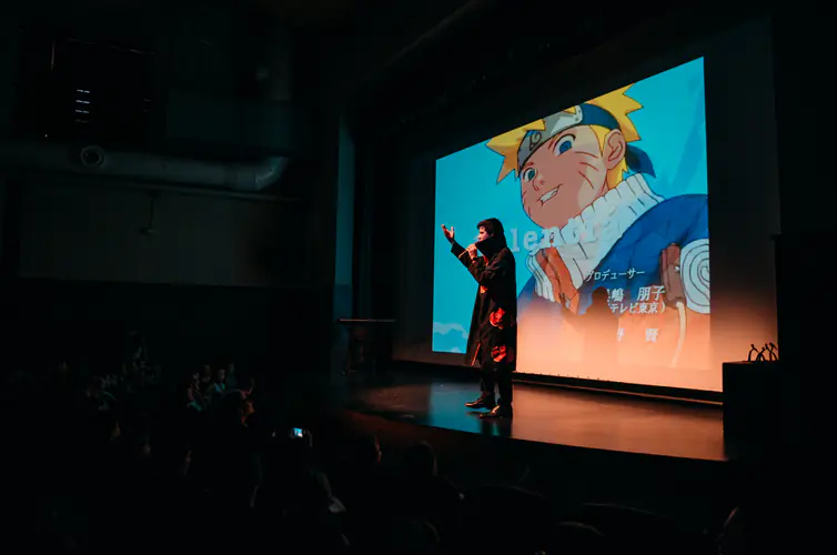 Alex Romaní presentando un acto