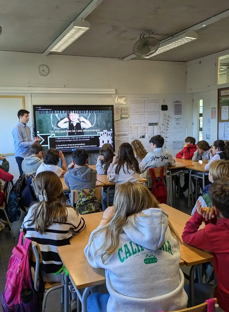 Alex Romaní impartiendo una formación